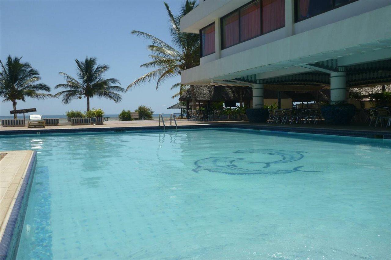 Beachcomber Hotel And Resort Дар-эс-Саламе Экстерьер фото
