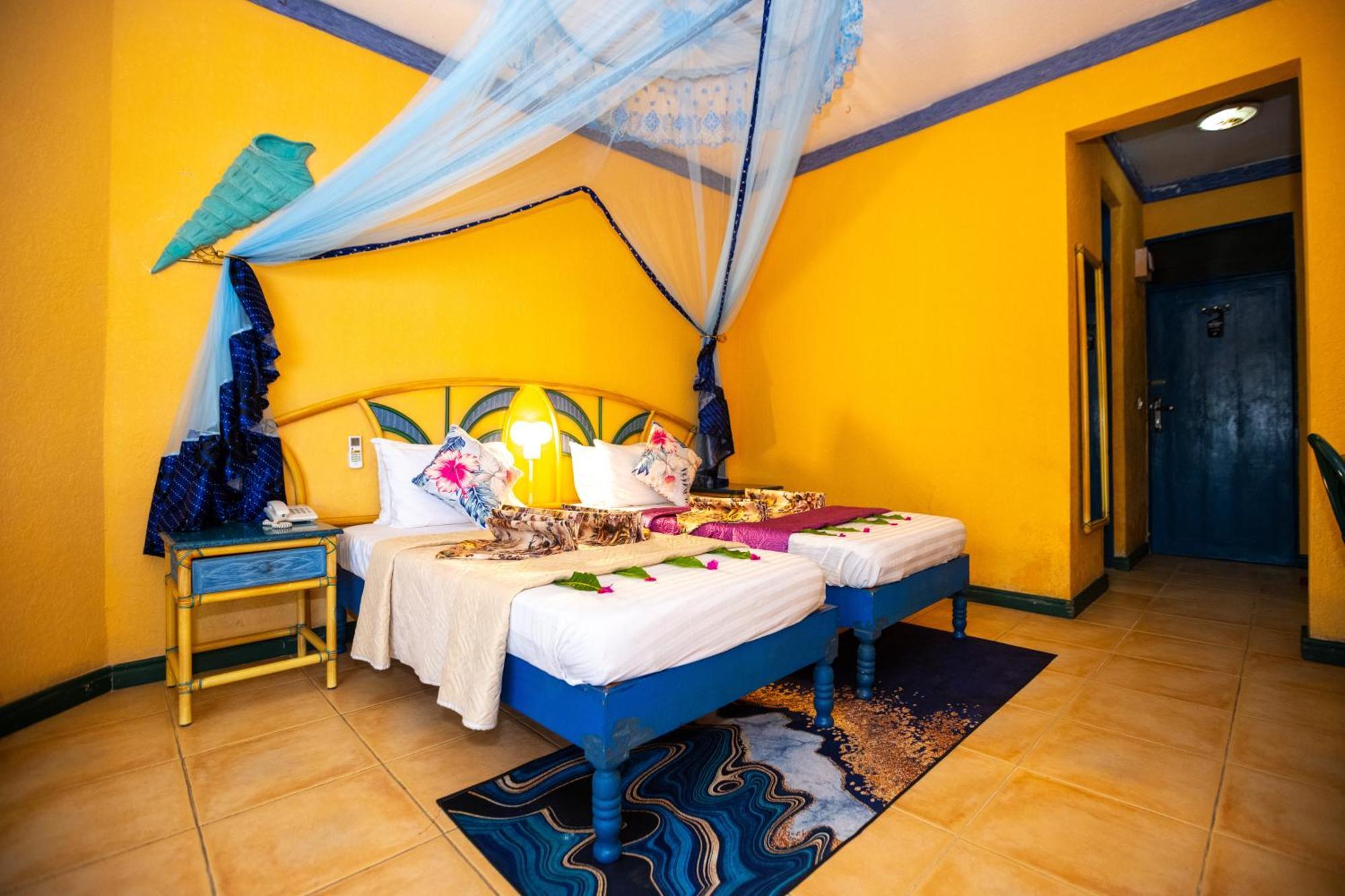 Beachcomber Hotel And Resort Дар-эс-Саламе Экстерьер фото