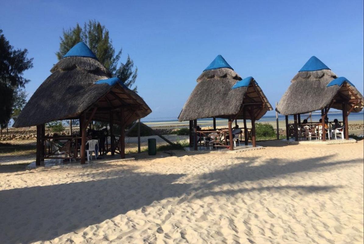 Beachcomber Hotel And Resort Дар-эс-Саламе Экстерьер фото